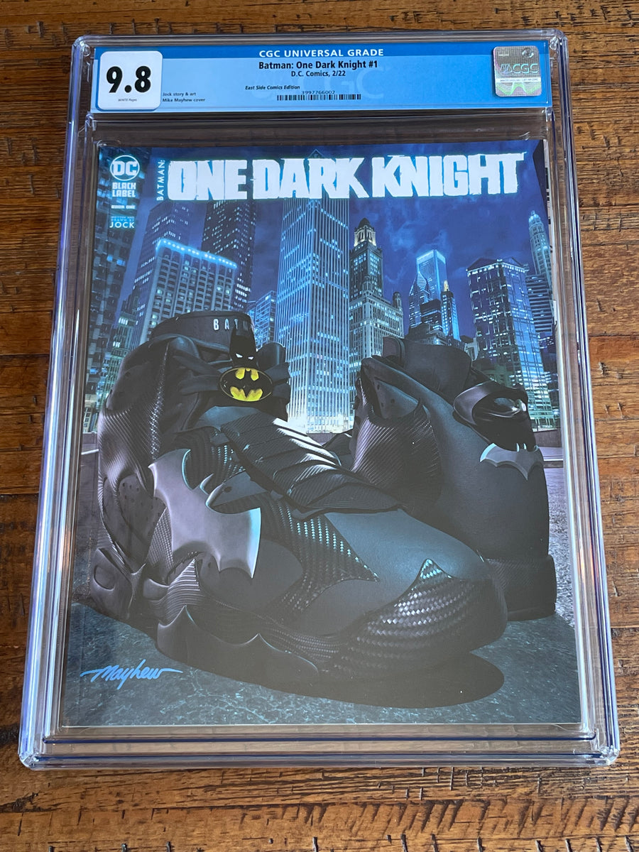BATMAN ONE DARK KNIGHT #1 CGC 9.8 MIKE MAYHEW SNEAKER TRADE DRESS