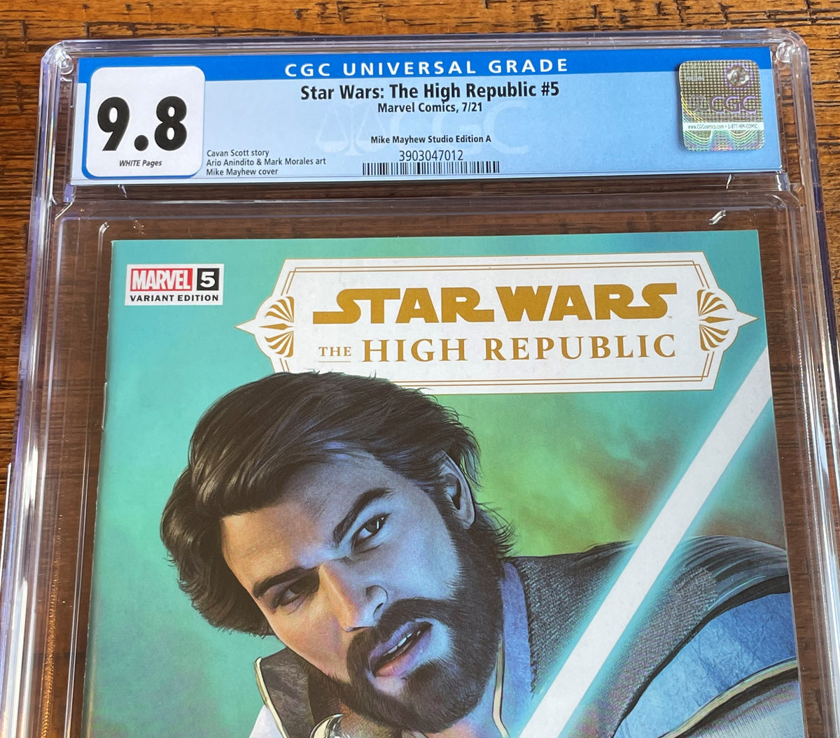STAR WARS: THE HIGH REPUBLIC #5 MIKE MAYHEW STUDIO VARIANT COVER TRADE DRESS SIGNED WITH COA main image 1