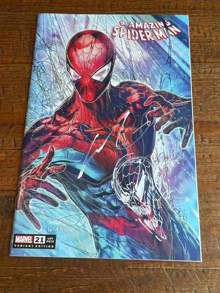 AMAZING SPIDER-MAN #21 JOHN GIANG REMARK EXCL LIMITED TO 800 VARIANT W/ COA