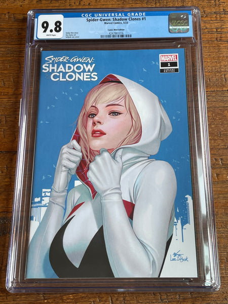 SPIDER-GWEN: SHADOW CLONES #1 CGC 9.8 INHYUK LEE HOLIDAY VARIANT LIMITED TO 800
