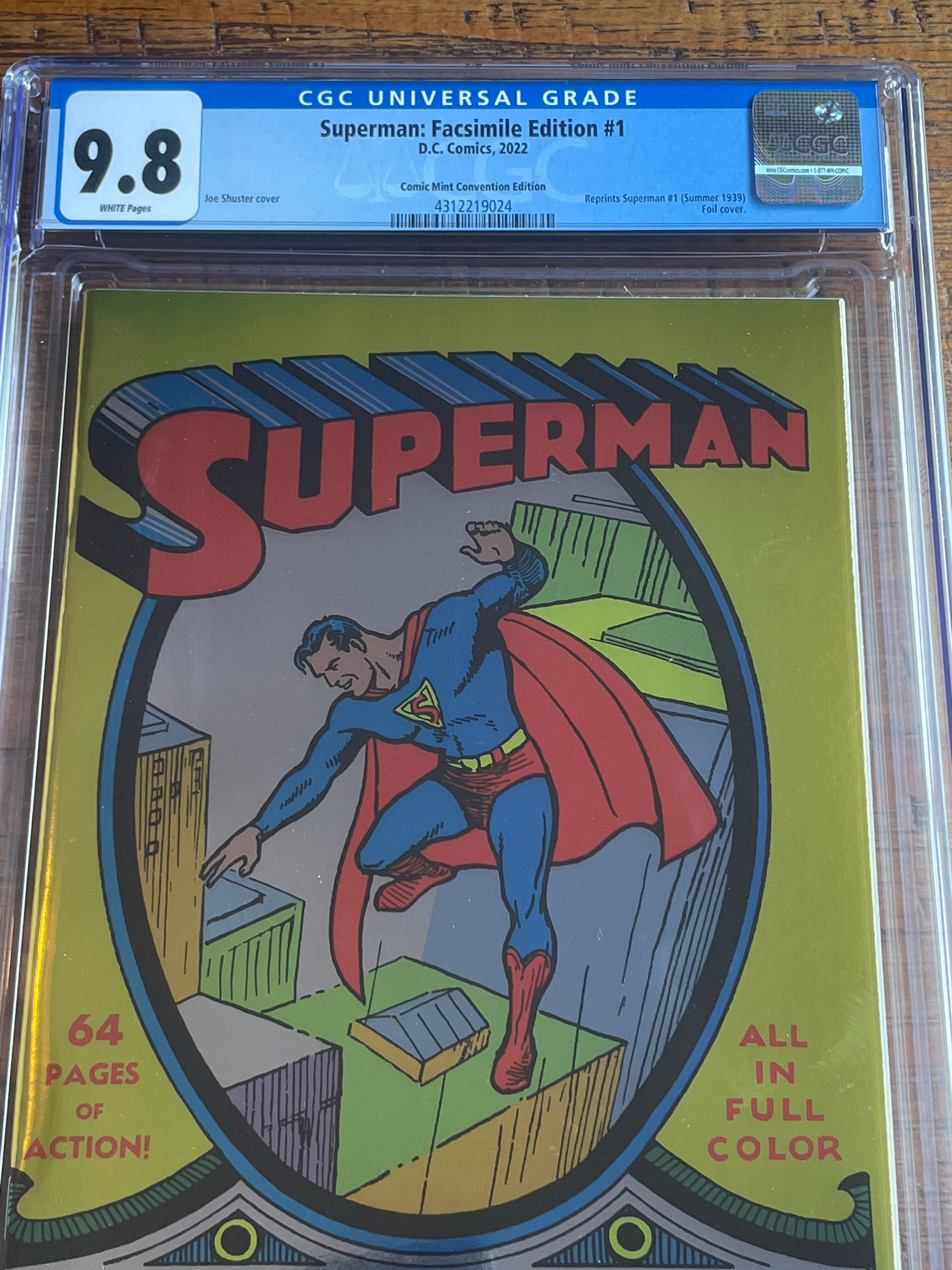 Action comic high quality #1 facsimile cgc 9.8 Superman FA