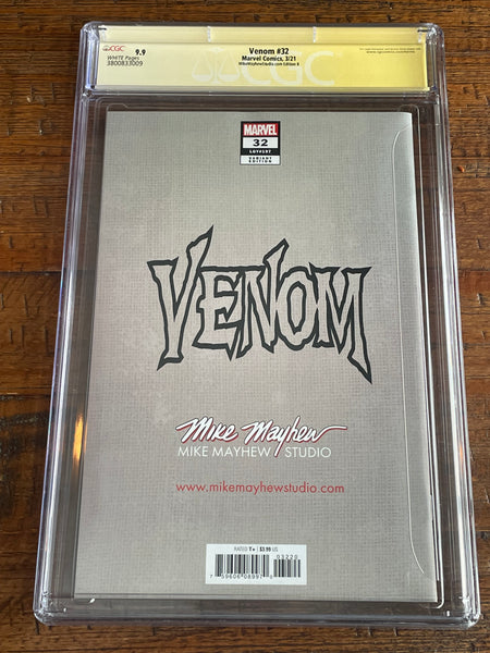 VENOM #32 CGC SS 9.9 MIKE MAYHEW SIGNED LETHAL PROTECTOR 1 GOLD VARIANT-B NOT 9.8