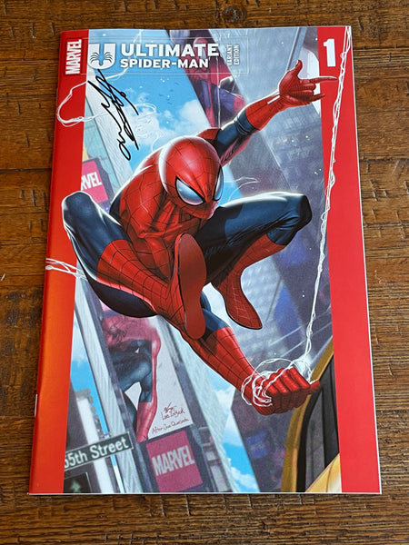 ULTIMATE SPIDER-MAN #1 INHYUK LEE SIGNED HOMAGE EXCL VARIANT LIMITED TO 600