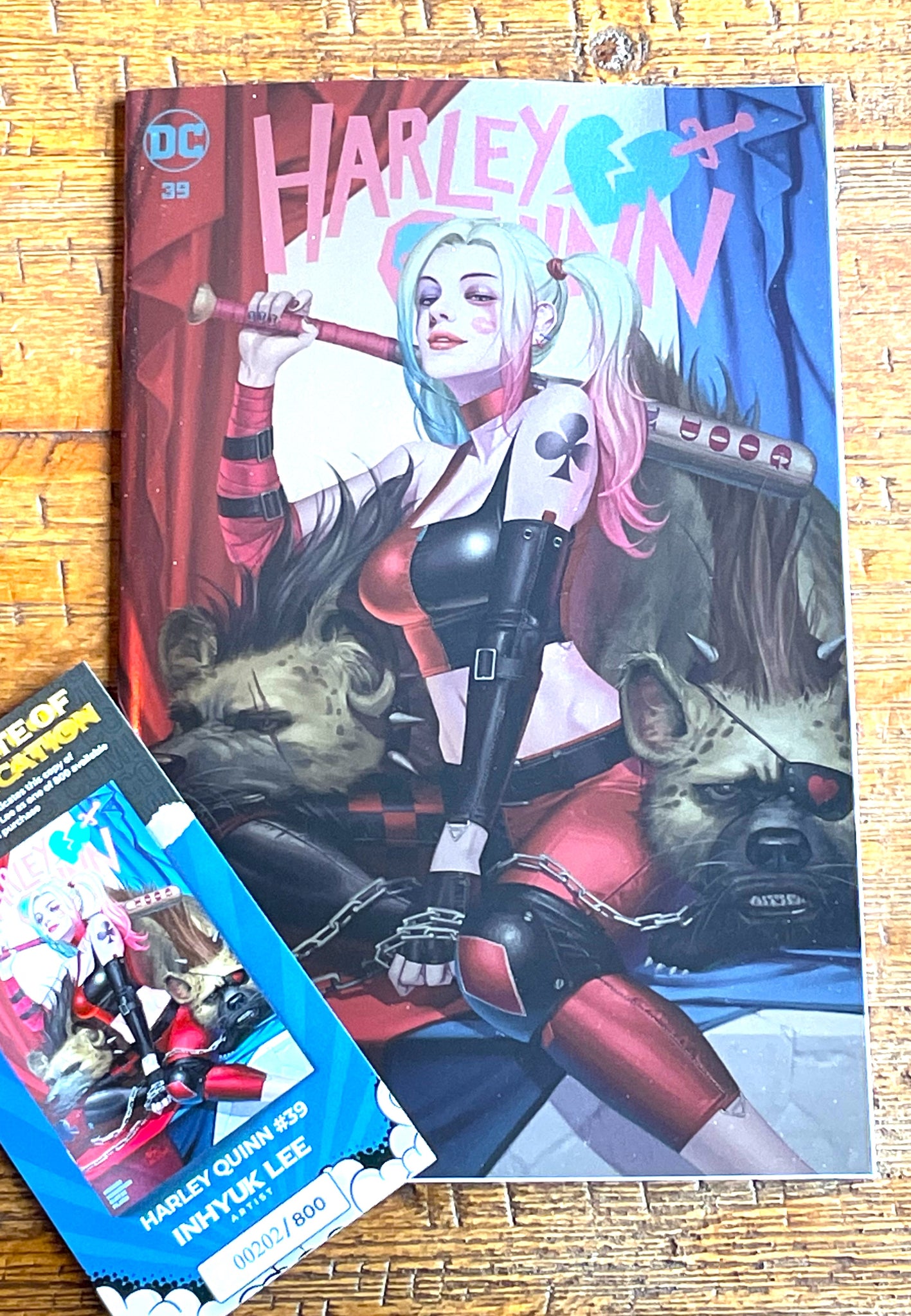 HARLEY QUINN #39 INHYUK LEE EXCL "FOIL" VARIANT LE TO 800 W/ COA