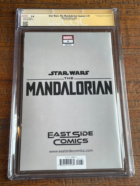 STAR WARS THE MANDALORIAN SEASON-2 #1 CGC SS 9.8 RODNEY BARNES SIGNED INHYUK LEE EXCL VARIANT