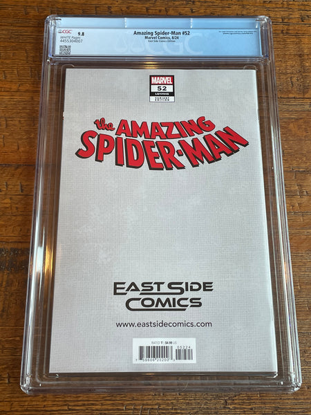 AMAZING SPIDER-MAN #52 CGC 9.8 JOHN GIANG EXCL NEGATIVE VARIANT LE TO 600