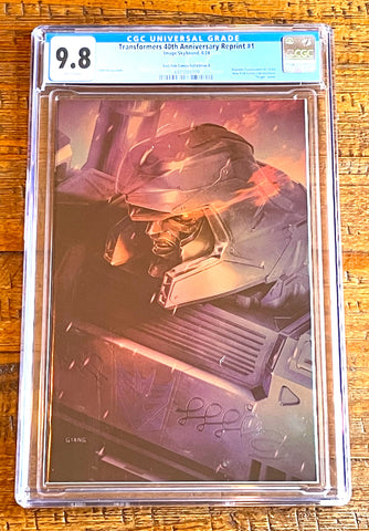 TRANSFORMERS 40th ANNIVERSARY #1 CGC 9.8 NYCC 2024 EXCL JOHN GIANG MEGATRON "FOIL" VARIANT