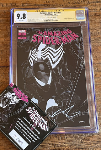 AMAZING SPIDER-MAN #52 CGC SS 9.8 JOHN GIANG SIGNED NEGATIVE VARIANT LTD 600