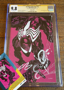 AMAZING SPIDER-MAN #52 CGC SS 9.8 JOHN GIANG REMARK SIGNED SDCC PINK VARIANT LTD 600