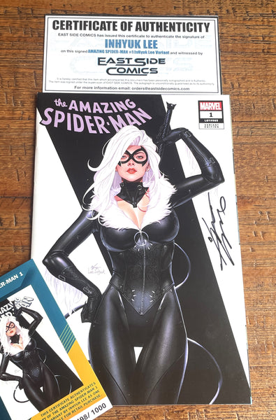 AMAZING SPIDER-MAN #1 INHYUK LEE SIGNED EXCL BLACK CAT VARIANT 2025 LTD TO 1000