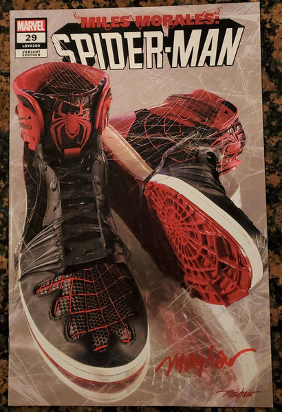 MILES MORALES: SPIDER-MAN #29 MIKE MAYHEW SIGNED COA SNEAKER TRADE DRESS VARIANT-A