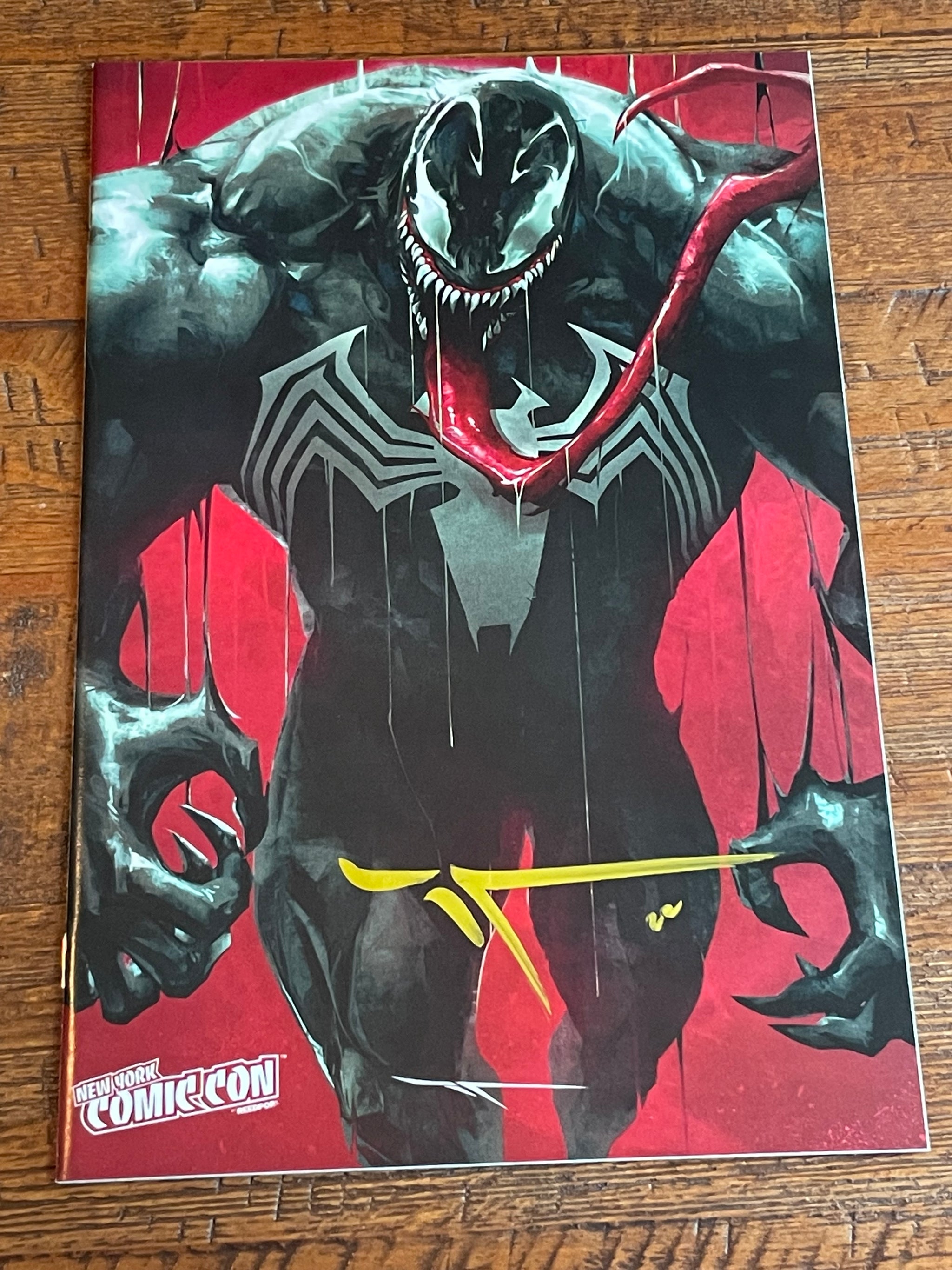 VENOM #9 IVAN TAO SIGNED W/ COA NYCC EXCLUSIVE RED VIRGIN VARIANT