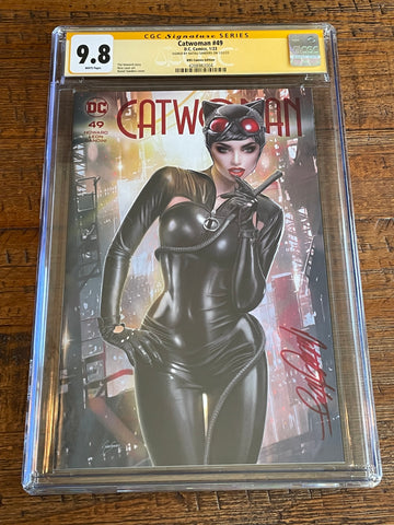 CATWOMAN #49 CGC SS 9.8 NATALI SANDERS SIGNED EXCL VARIANT LIMITED TO 800