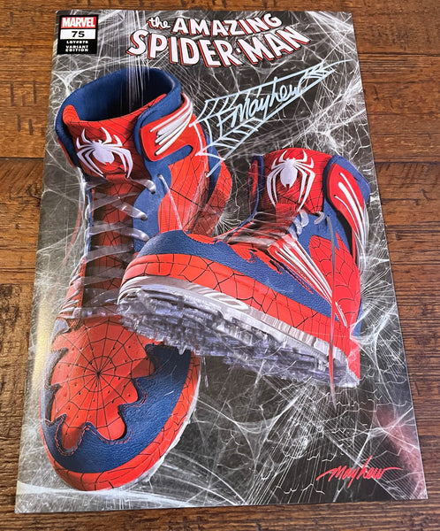 AMAZING SPIDER-MAN #75 MIKE MAYHEW "THWIP" SIGNED SNEAKER TRADE DRESS VARIANT-A