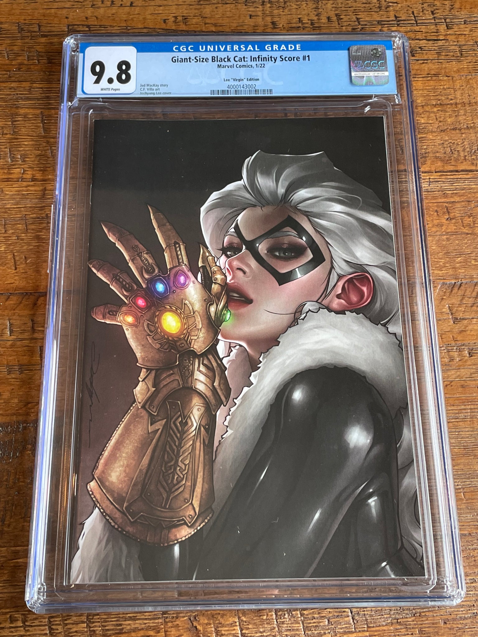 GIANT SIZE BLACK CAT: INFINITY SCORE #1 CGC 9.8 JEEHYUNG LEE 1:100 RI INCENTIVE VIRGIN VARIANT