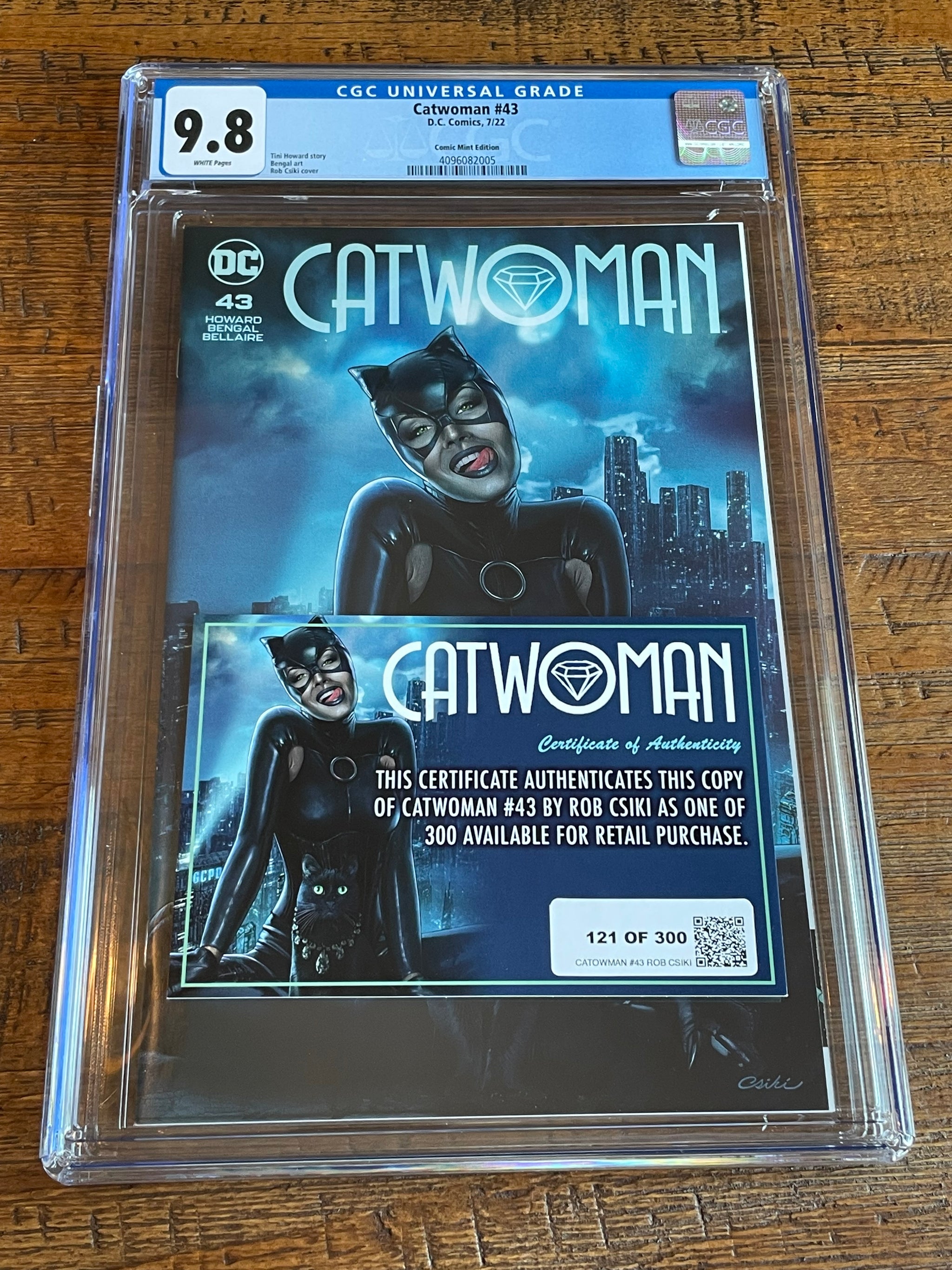 CATWOMAN #43 CGC 9.8 ROB CSIKI LIMITED TO 300 EXCL VARIANT HARLEY