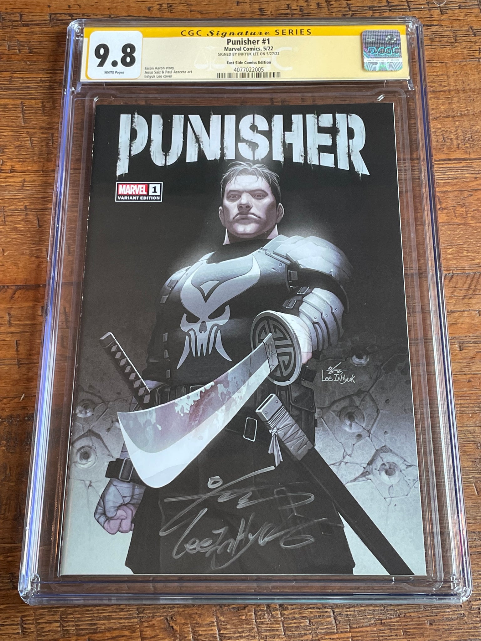 PUNISHER #1 CGC SS 9.8 INHYUK LEE SIGNED TRADE DRESS VARIANT-A 2022